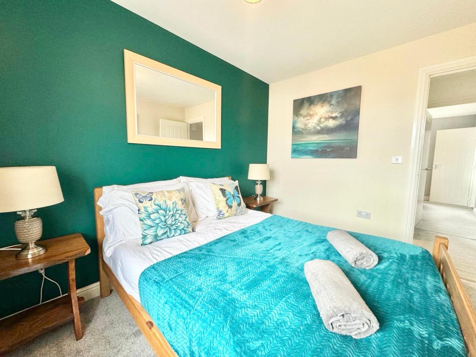 Home Centrally Located In Folkestone, Great Location For Families Or Workers エクステリア 写真